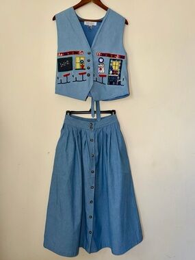 Vintage Karen Scott denim style teacher vest and skirt medium 1990s